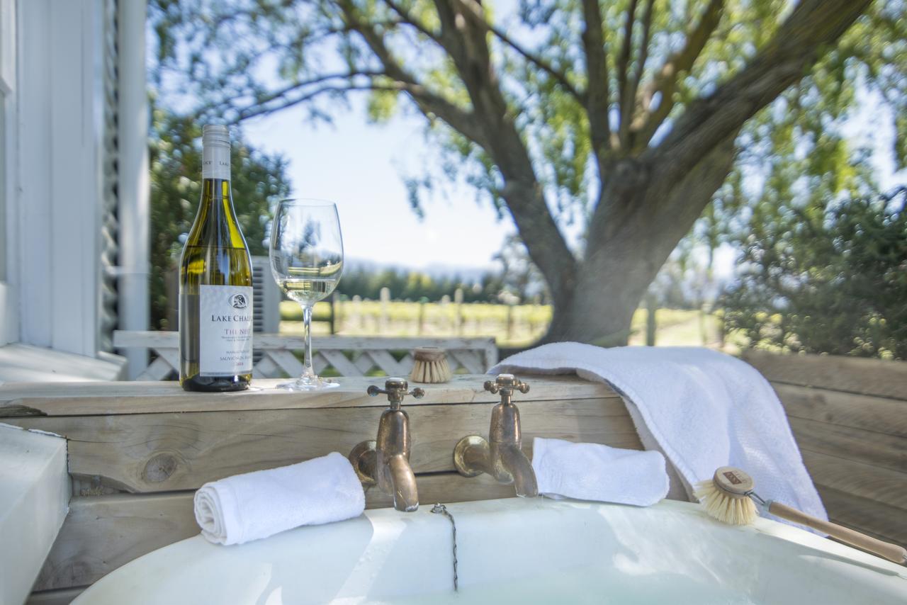 St Leonards Vineyard Cottages Бленем Экстерьер фото